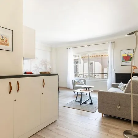 Superbe Proche Plages Et Palais Appartement
